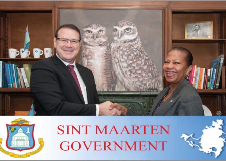 Sint Maarten – Minister Fleming-Artsen visits Aruba House
