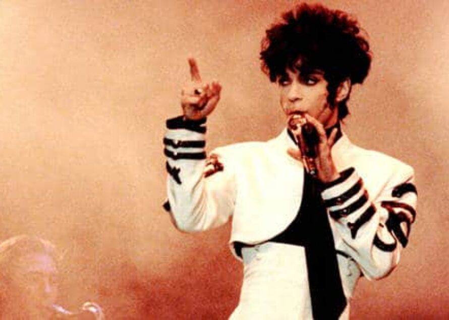 Le légendaire chanteur américain Prince retrouvé mort à l’âge de 57 ans