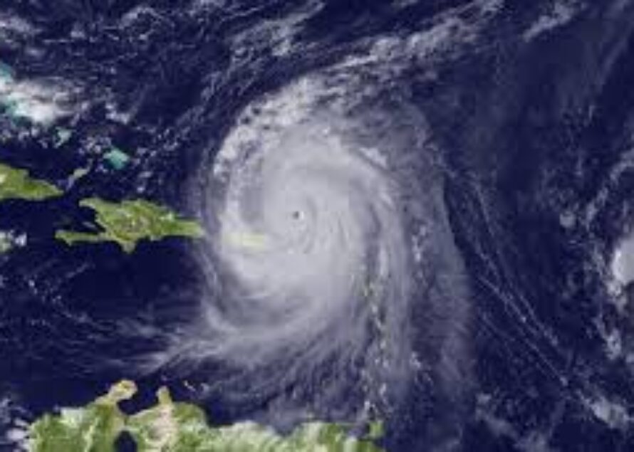 L’ouragan Earl retrogradé en catégorie 3