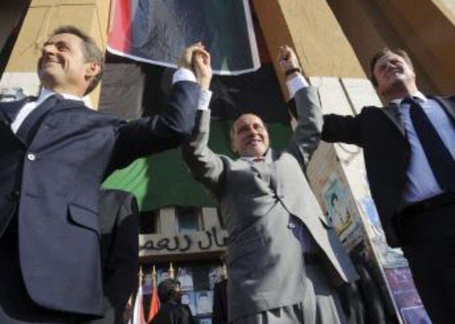 Libye: Sarkozy et Cameron accueillis en héros