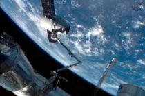 Une nouvelle ère s’ouvre avec l’arrimage de la capsule de SpaceX à l’ISS