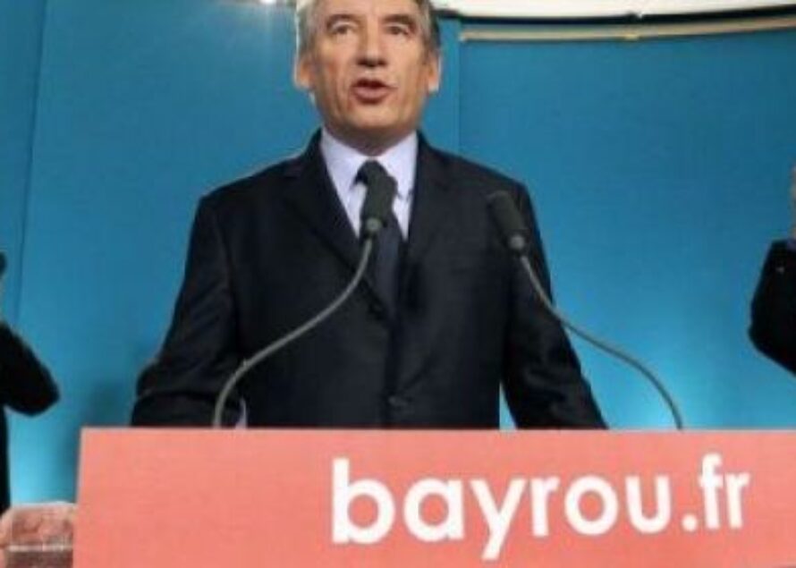 Bayrou annonce qu’il votera François Hollande au second tour
