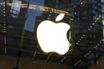 Apple poursuit sa dégringolade en Bourse, en cause la stratégie d’entreprise