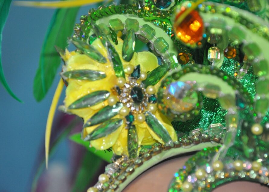 Confection des costumes de carnaval, fourni par la troupe Carnavalesque HOT’N SPICY