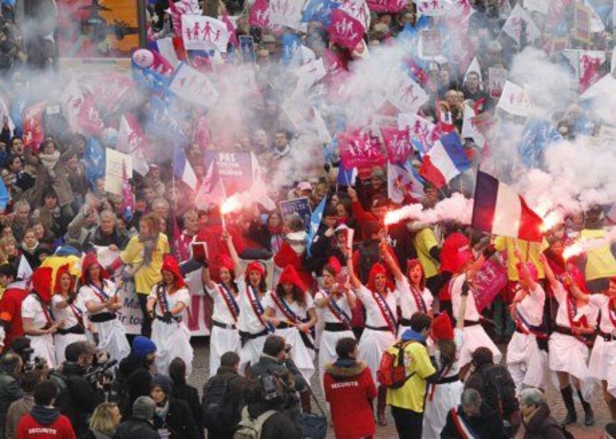 Mariage homo: mobilisation massive des “anti” pour dire de nouveau non