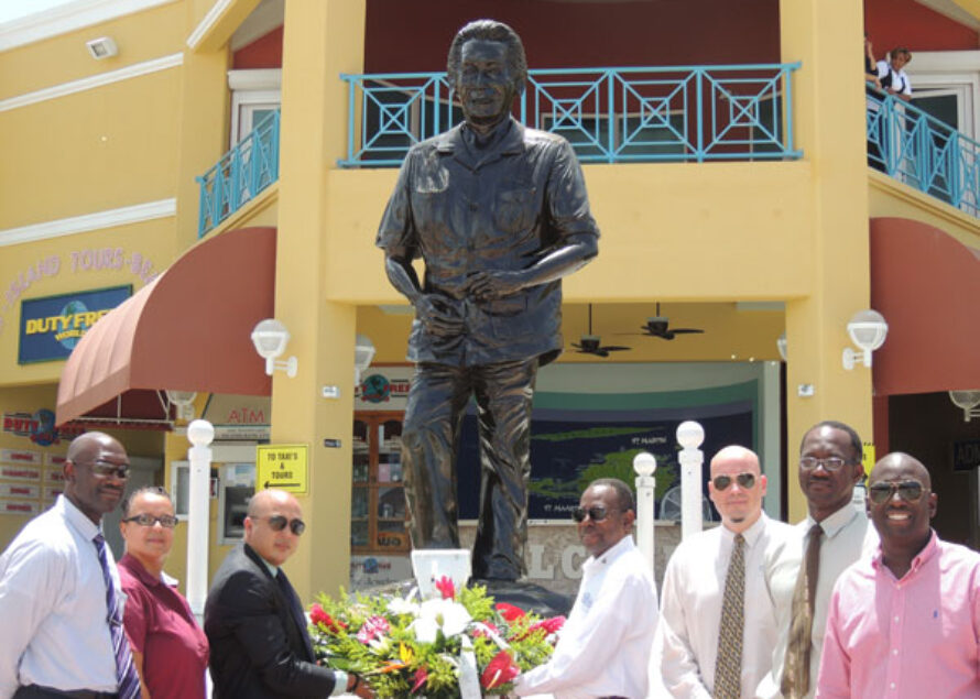 Sint Maarten : Wreath laying at Port in Remembrance of the late Dr. A. C. Wathey