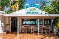 Saint-Martin: Gastronomie. Découvrez le Happy’s Bar de la Baie Nettlé
