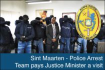 St. Maarten – Police Arrest Team pays Justice Minister a visit