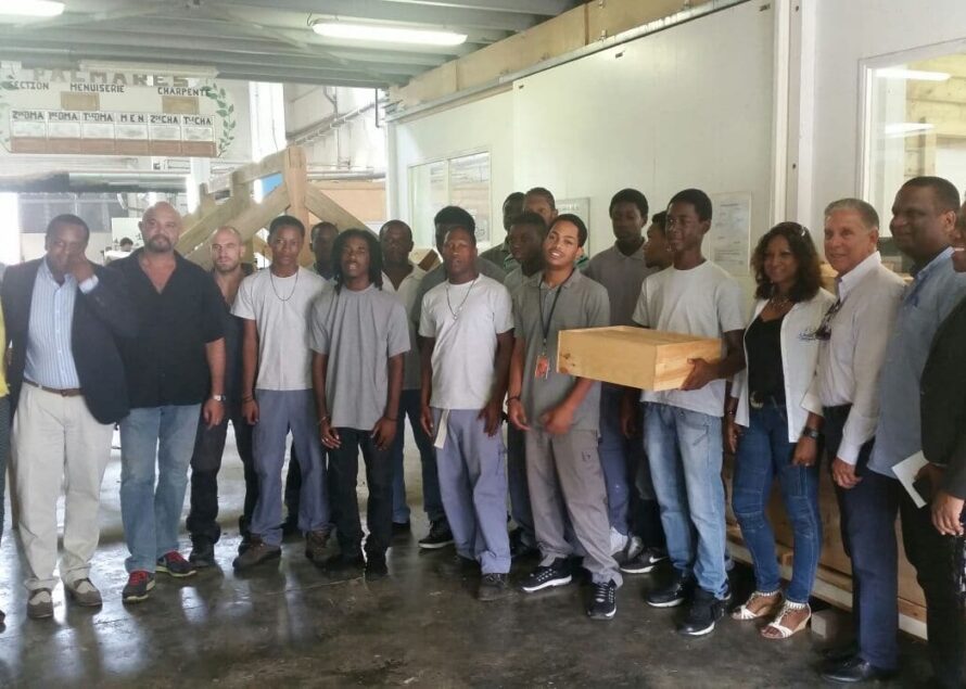 Les élèves du Lycée polyvalent des îles du nord félicités par Jean Arnell