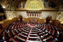 Loi travail : le Sénat a rejeté le texte sans débat. Le gouvernement devrait utiliser une nouvelle fois la procédure du 49-3