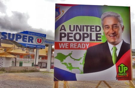 En 2014, les candidats politiques avaient installé, sur des terrains privés, des panneaux d’affichage au nom de plusieurs candidats aux élections parlementaires de Sint-Maarten.