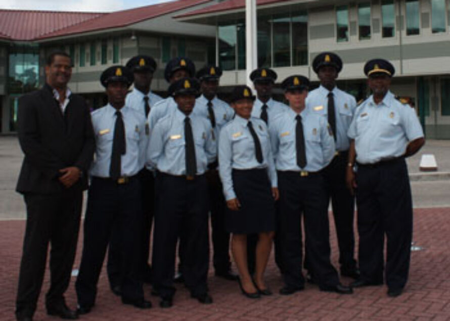 Nine Coast Guard Officers for Sint Maarten