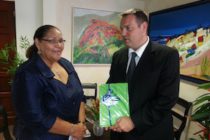 La Présidente Aline Hanson reçoit le Président de Saint-Pierre-et-Miquelon